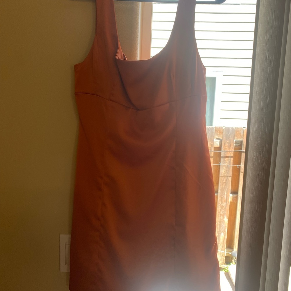 Elegant Orange Sleeveless Dress